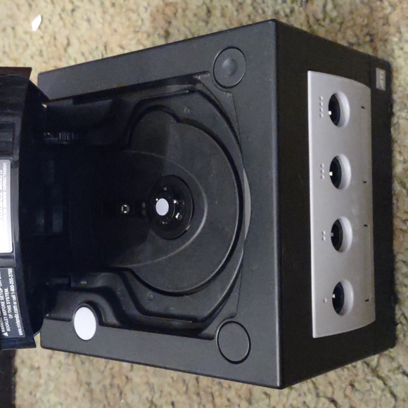 Nintendo GameCube system - Picture 3 of 6
